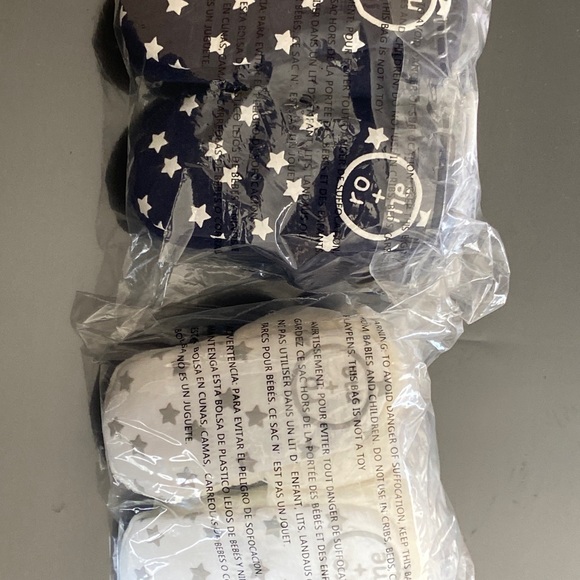 RO AND ME BY ROBEEZ Cozy Caleb Crib Baby Sneaker Bootie Navy + Ivory 12-18 Month - Picture 12 of 13